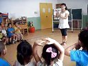 中班英语示范课观摩视频上《wheels on the bus》