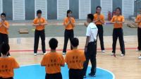 七年级体育蹲踞式跳远-重庆_2(第五届全国中小学体育教学观摩)