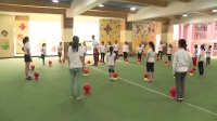 《正面下手双手垫球》西南大学附属小学