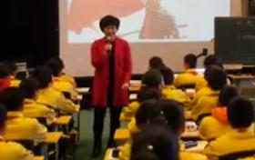 第三届全国小学“语文主题学习”课堂教学竞赛人教版六年级下《灯光》