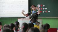 小学音乐人音版六年级下册第2课《我抱着月光月光抱着我》四川省优质课