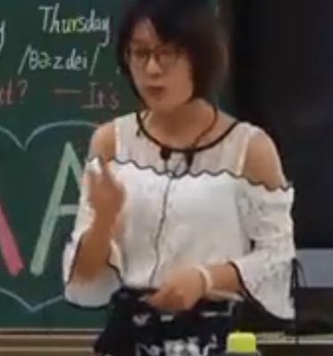 ʰհӢ꼶²Unit 5 Topic 3 My school life is very interestingʡ - 