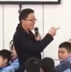 成都人教新目标大赛一等奖听说课Unit 4 Don’t eat in class section A 1a-1c1号选手