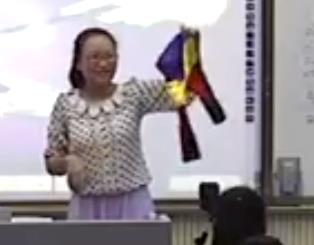 аStarter Module 3 My English book Unit 3 What color is it - 