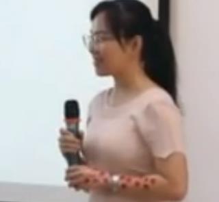 Сѧ������������������ʦ��������У���������ᡶТ˳�ĺ��ӣ����˿䡷����