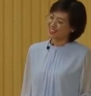 第十五届全国小学英语教师教学基本功大赛暨教学观摩研讨会课例展示11 B5.沪教版四上M2U5 my friends enjoy a story the lion and the mouse