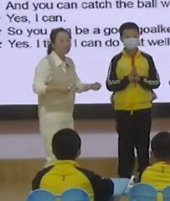 全国小学英语课堂教学现场优质课现场外研版小学英语五年级上册Module 6 Unit1 You can play football well011 新疆